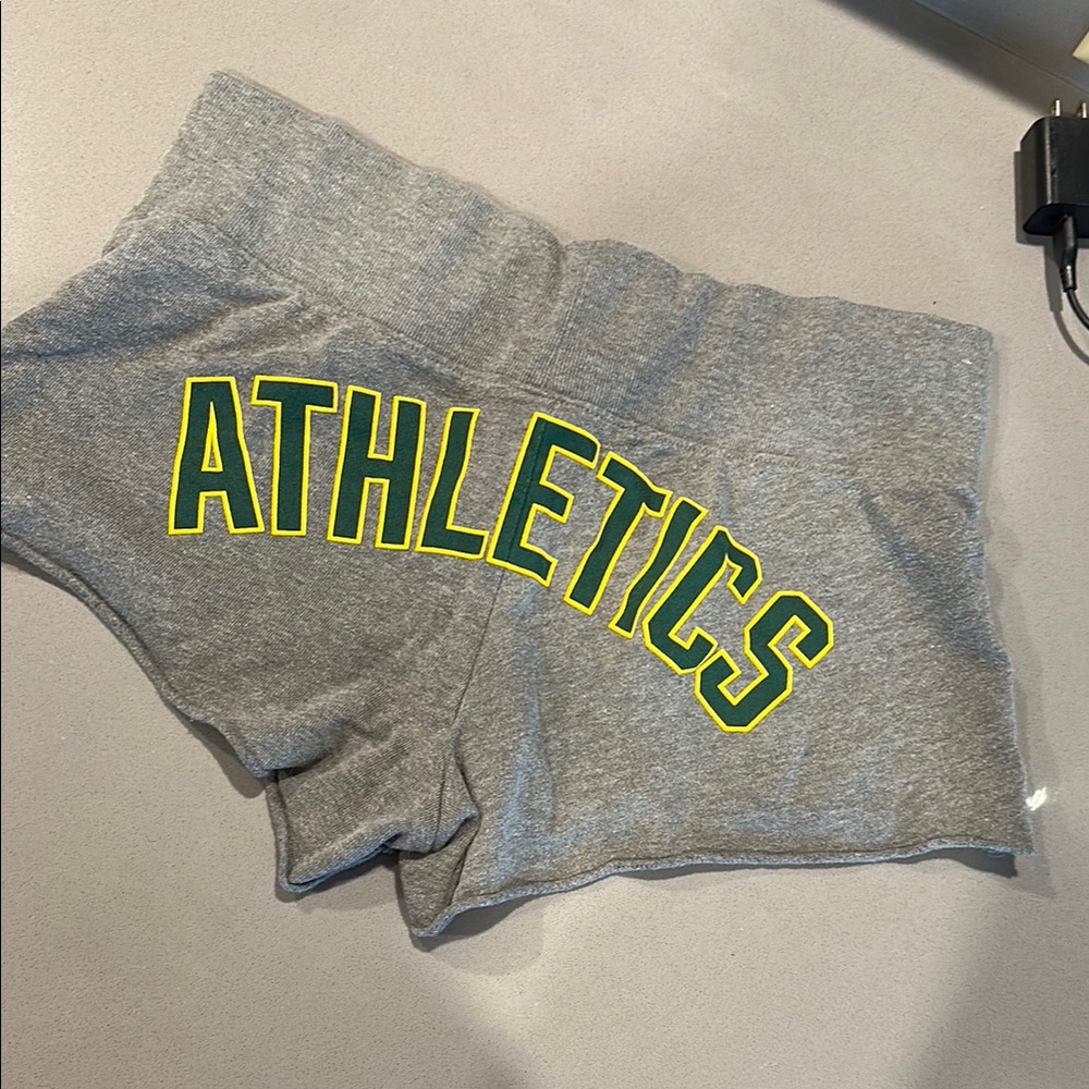 Victoria’s secret PINK MLB OAKLAND ATHLETICS A’s Gray Women's Shorts small